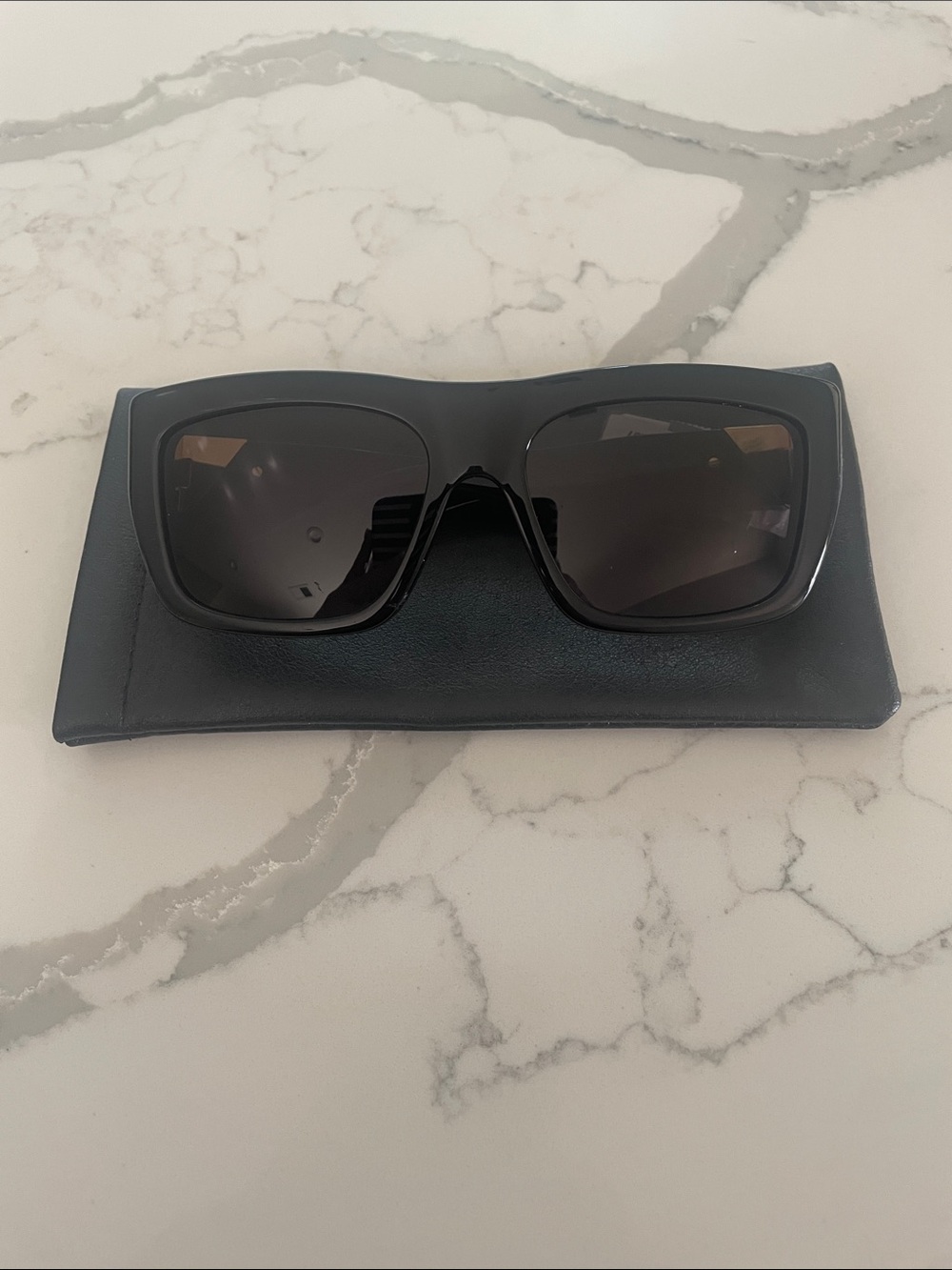 Bottega Veneta Black Square Frame Sunglasses with Gray Lenses - Picture 7 of 9